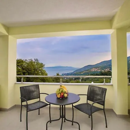 Apartment Dora Ičići